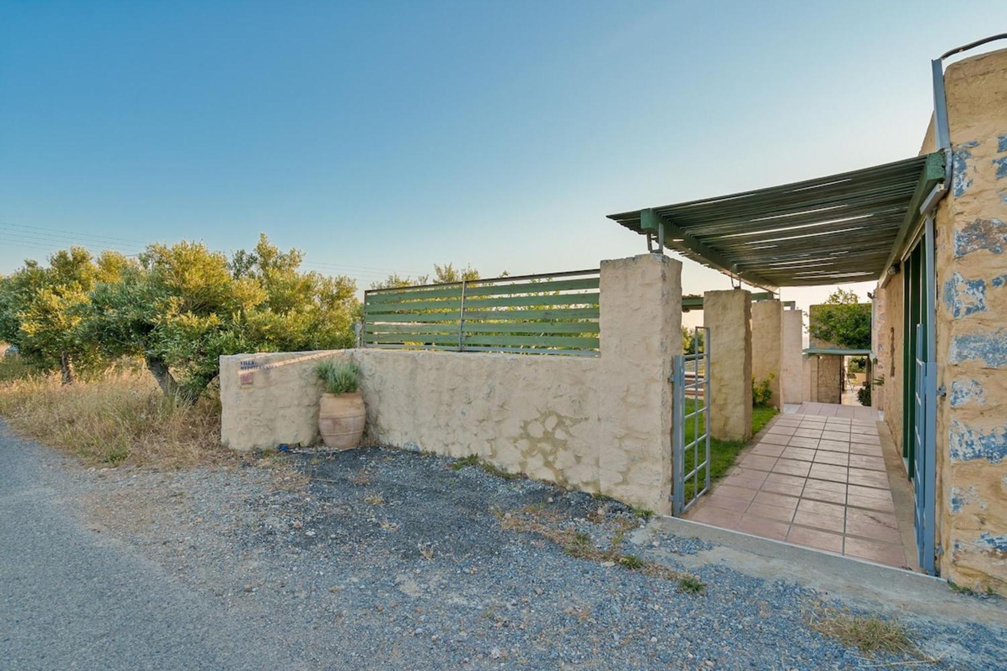 Villa Mediterranea, With Heated Pool Livadia  Bagian luar foto