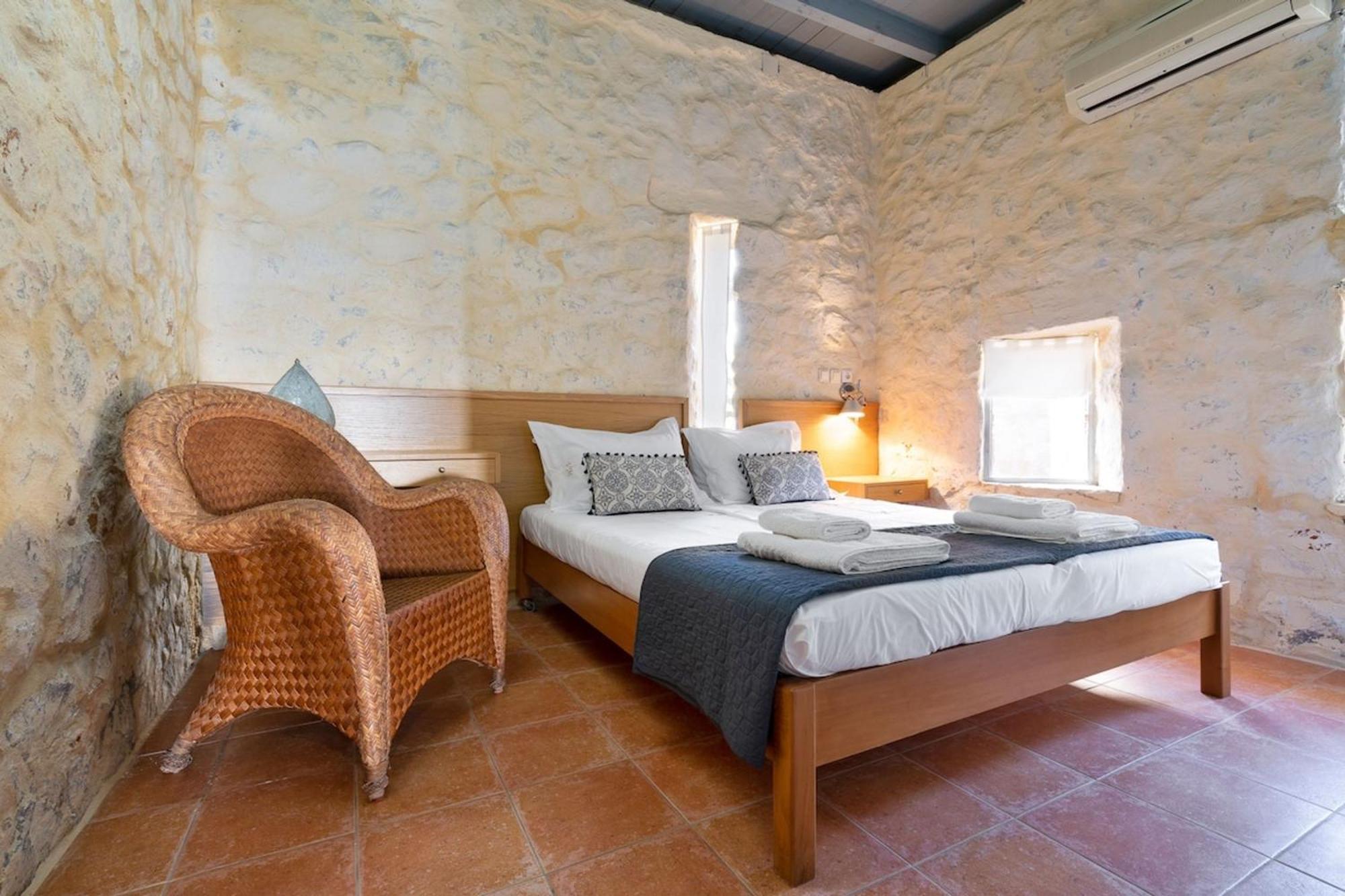 Villa Mediterranea, With Heated Pool Livadia  Bagian luar foto